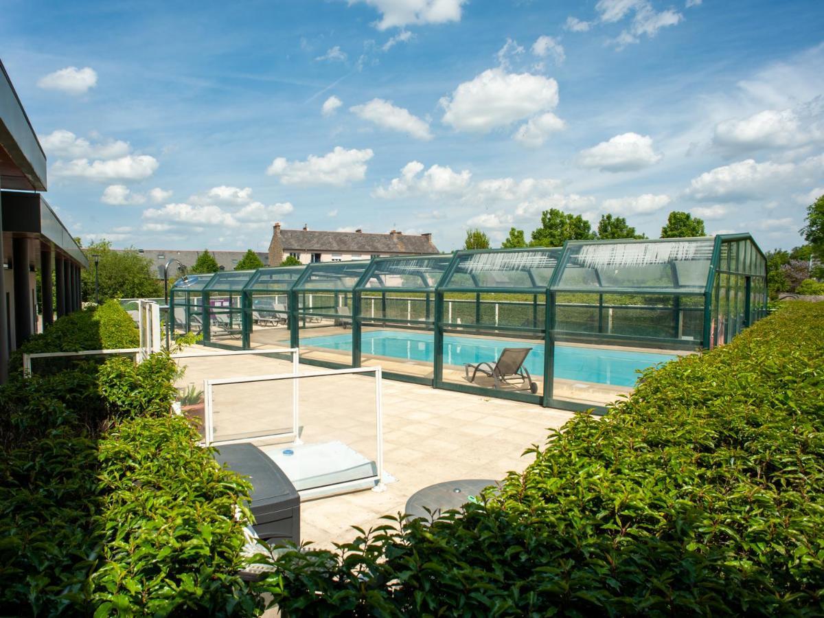 Vacancéole - Le Duguesclin Dinan Extérieur photo