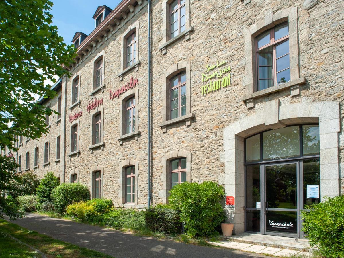 Vacancéole - Le Duguesclin Dinan Extérieur photo