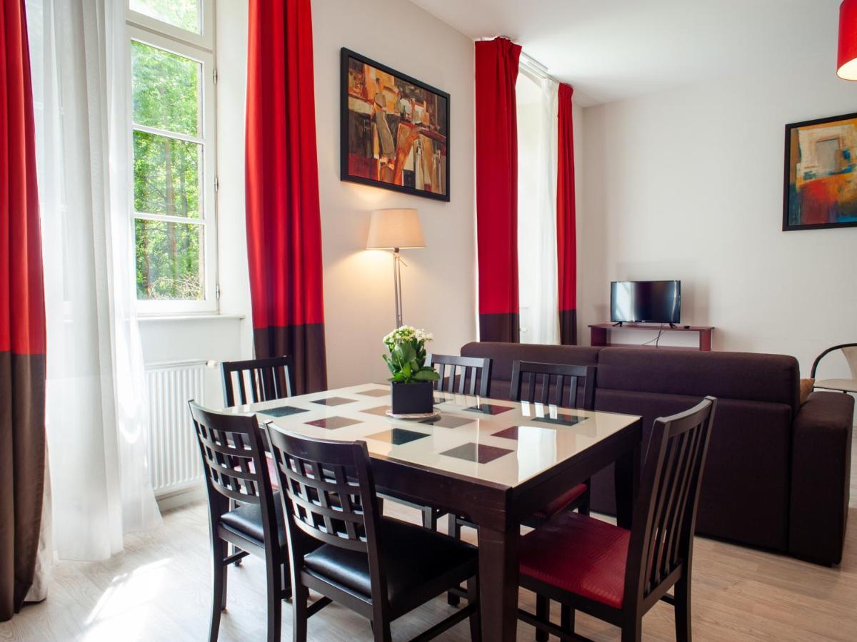Vacancéole - Le Duguesclin Dinan Extérieur photo