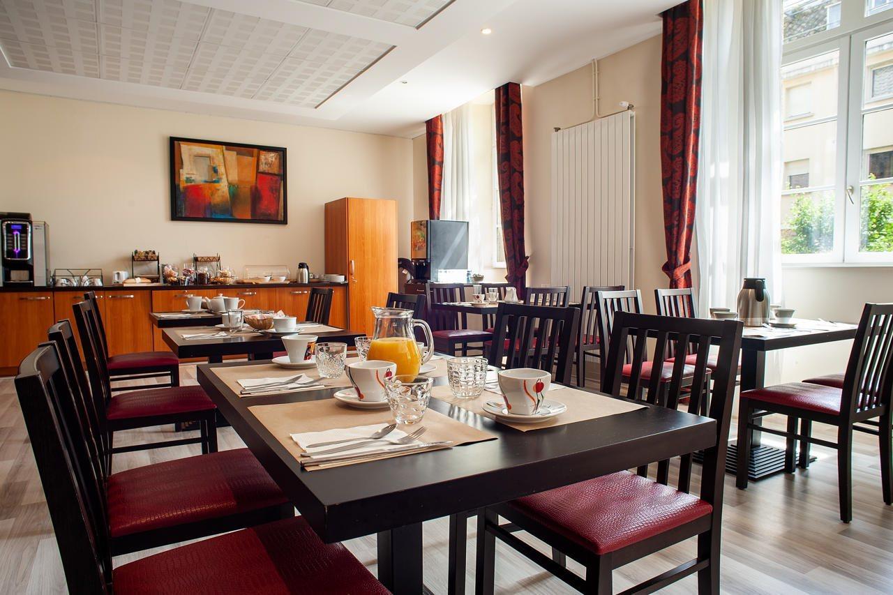 Vacancéole - Le Duguesclin Dinan Extérieur photo